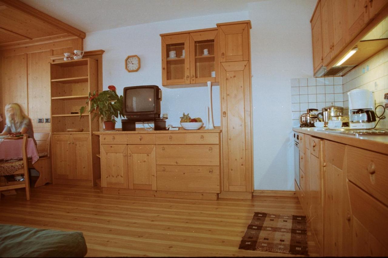Residence Holiday Pozza di Fassa Extérieur photo