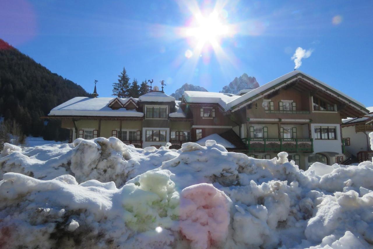 Residence Holiday Pozza di Fassa Extérieur photo