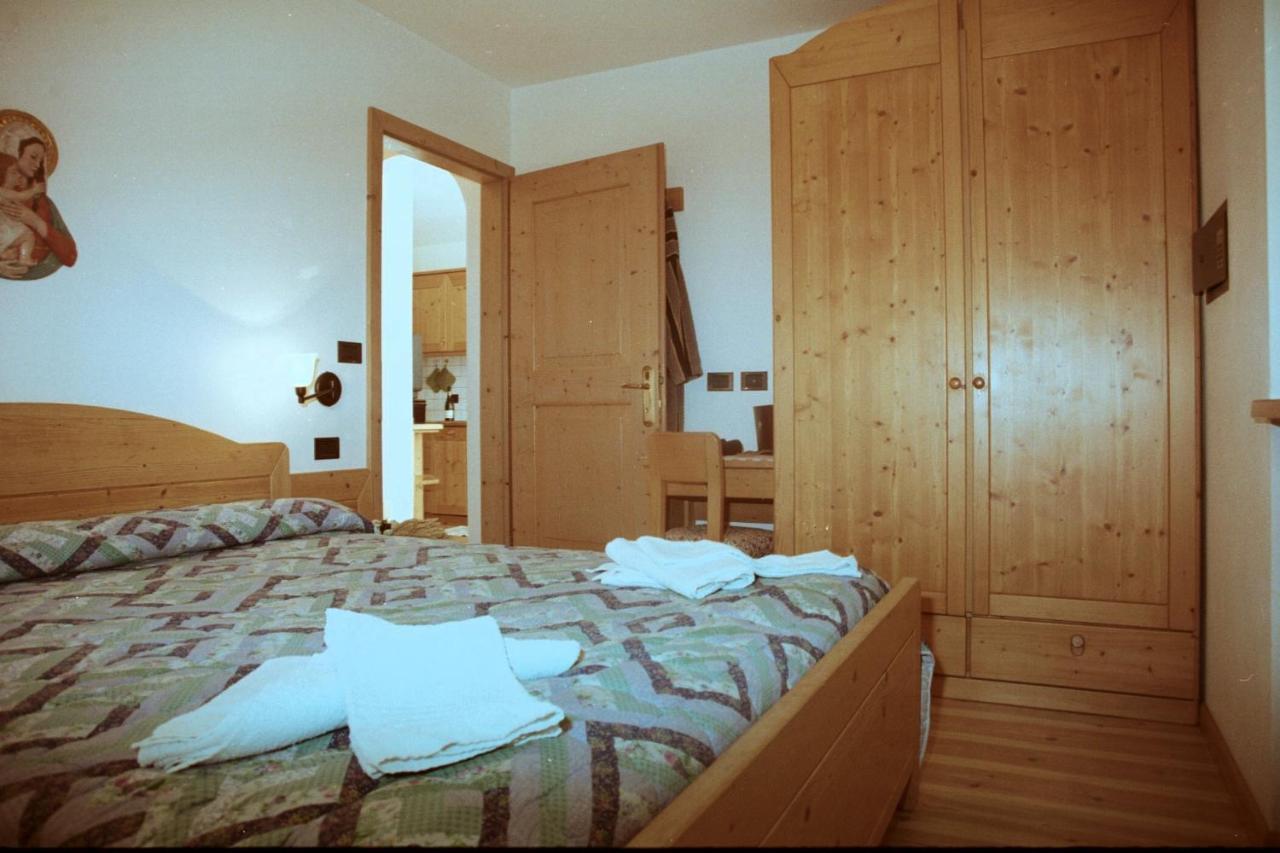 Residence Holiday Pozza di Fassa Extérieur photo