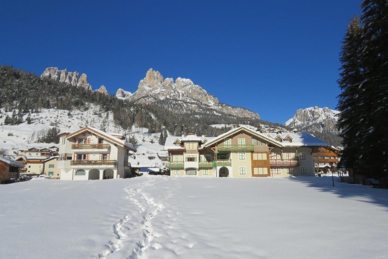 Residence Holiday Pozza di Fassa Extérieur photo