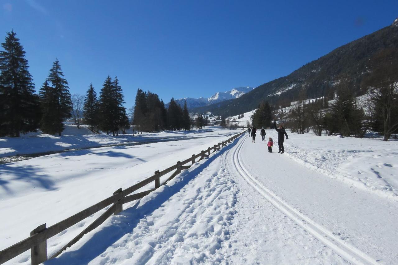 Residence Holiday Pozza di Fassa Extérieur photo